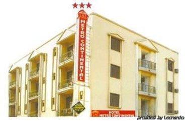 Hotel Metro Continental Дели Экстерьер фото