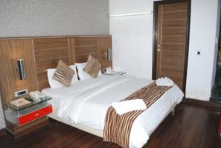 Hotel Metro Continental Дели Номер фото
