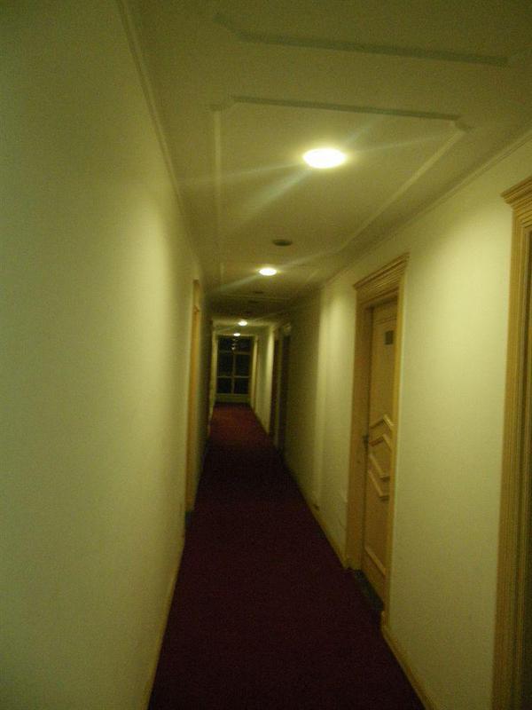 Hotel Metro Continental Дели Экстерьер фото